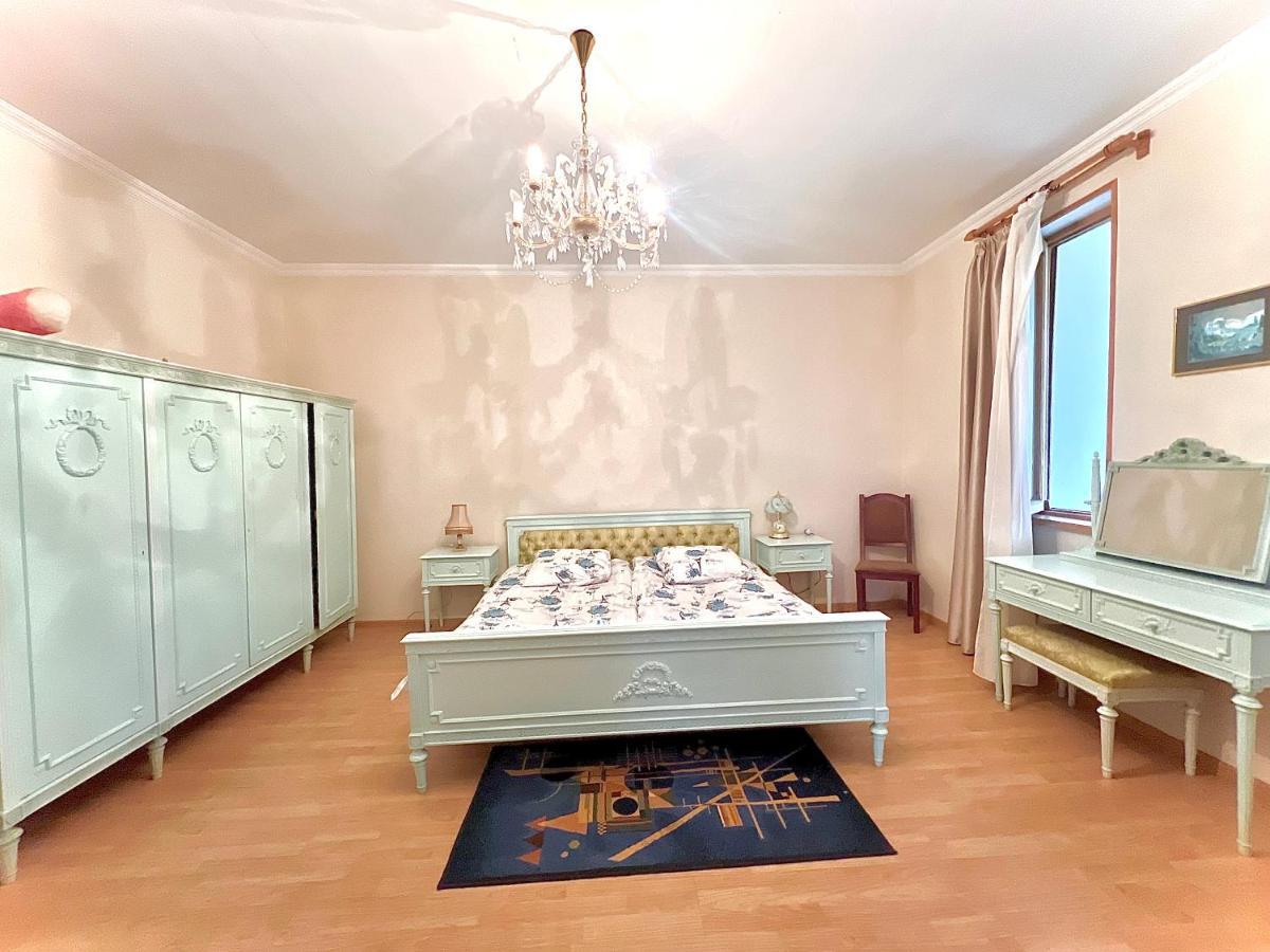 Home Inn-Guesthouse Lagodekhi Kültér fotó