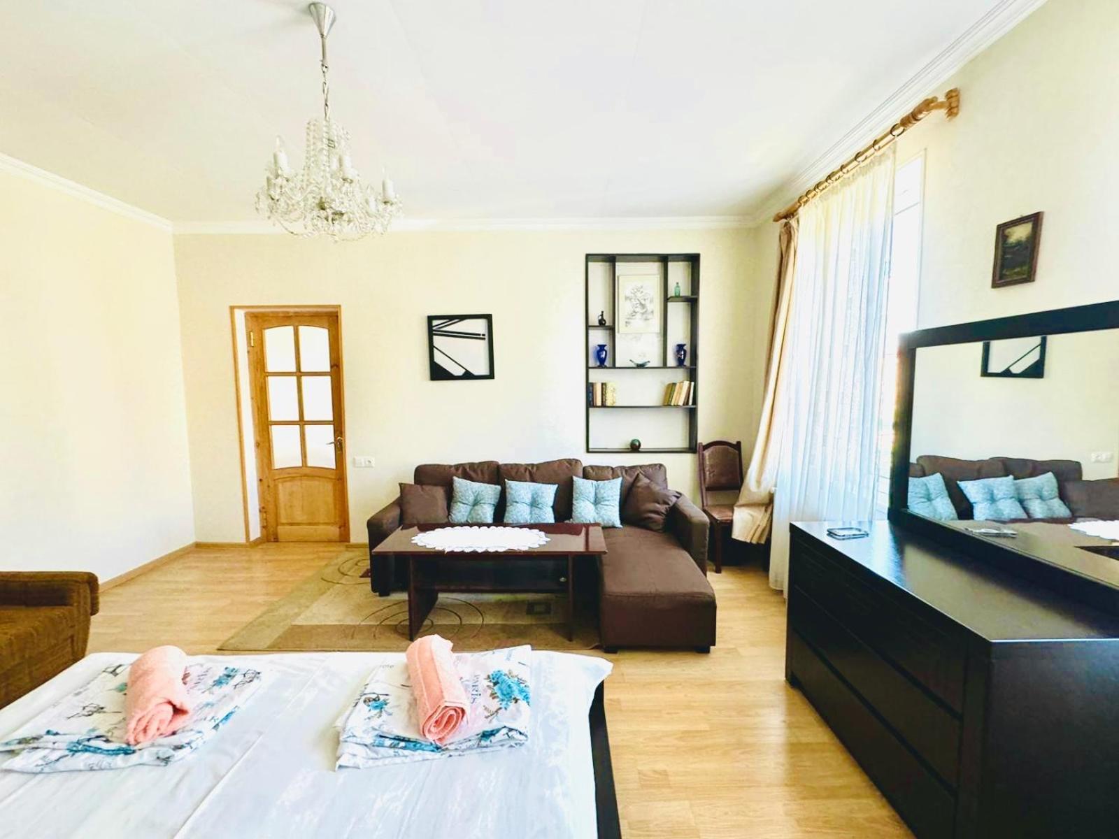Home Inn-Guesthouse Lagodekhi Kültér fotó